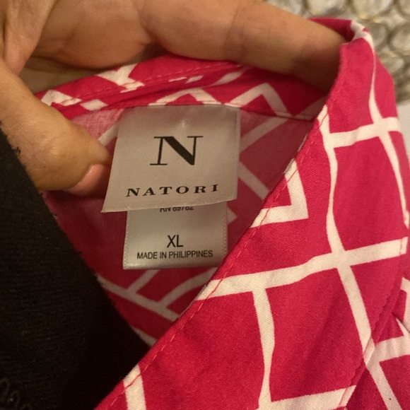 Natori Fuchsia and White Geometric Blouse size XL - Picture 2 of 3